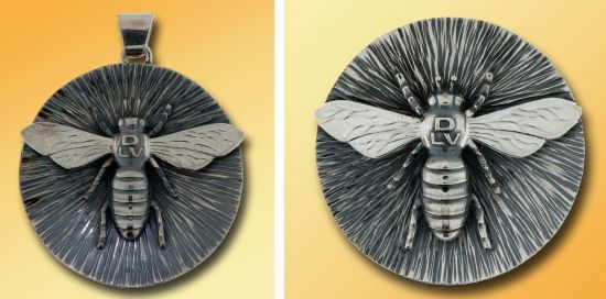 Biene auf Platte als Anhnger ------- Biene auf Platte als Brosche, Kombination oder Tuchring